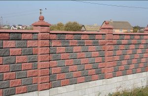 бетоний паркан