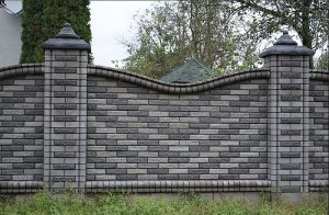 бетоний паркан