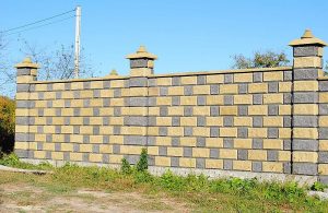 бетоний паркан